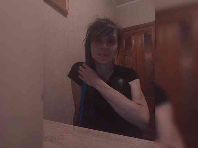 Hellenalonenochka webcam