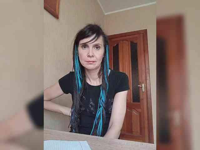 Hellenalonenochka webcam