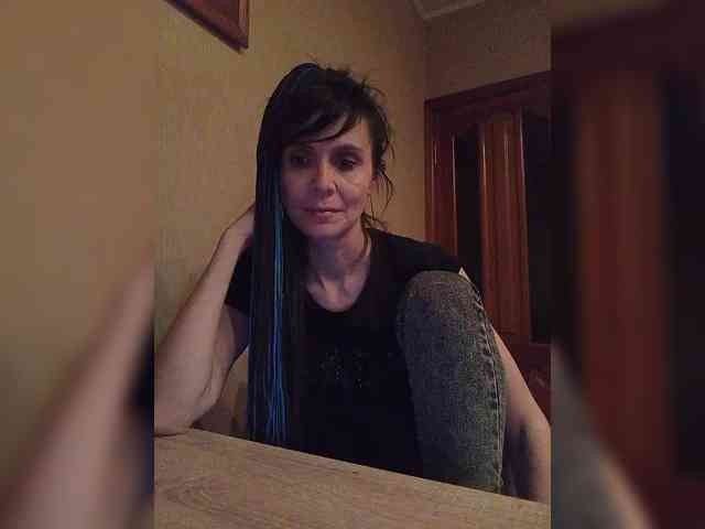 Hellenalonenochka webcam