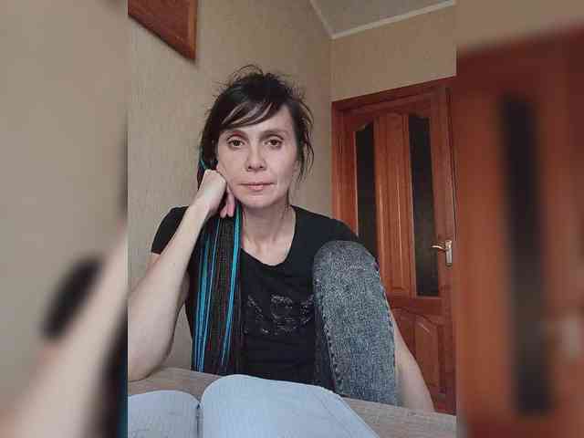 Hellenalonenochka webcam