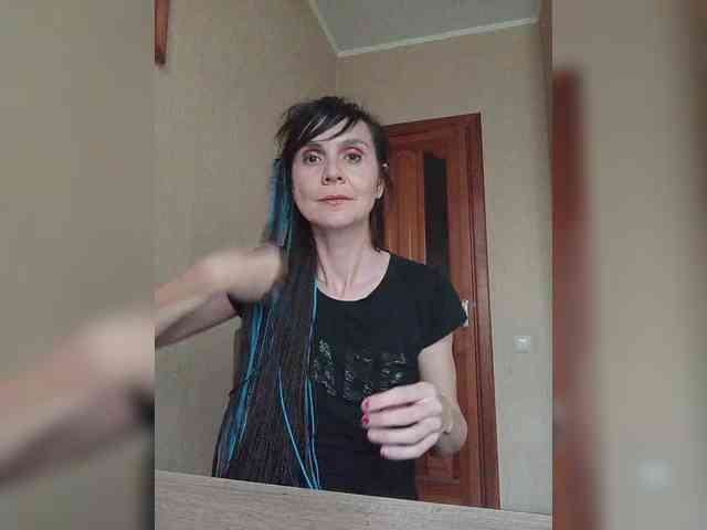 Hellenalonenochka webcam