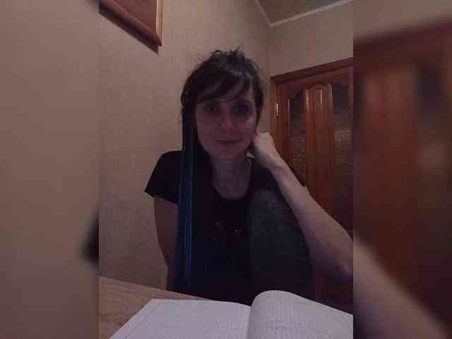 Hellenalonenochka webcam