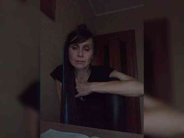 Hellenalonenochka webcam