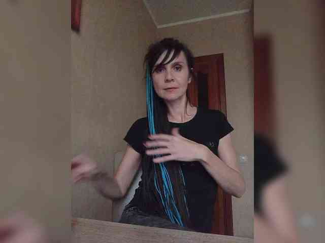 Hellenalonenochka webcam