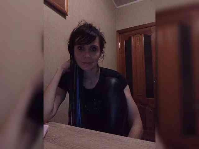 Hellenalonenochka webcam