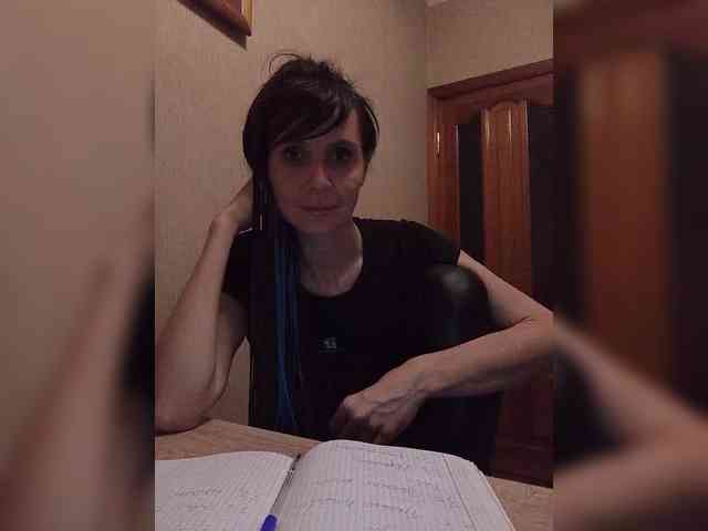 Hellenalonenochka webcam