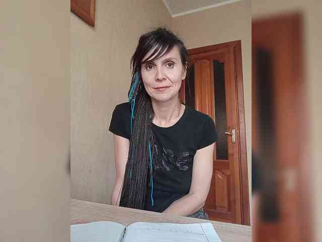 Hellenalonenochka webcam