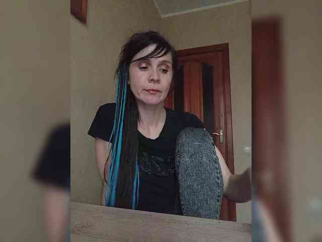 Hellenalonenochka webcam