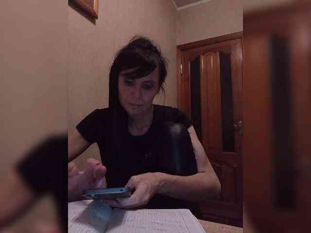 Hellenalonenochka webcam