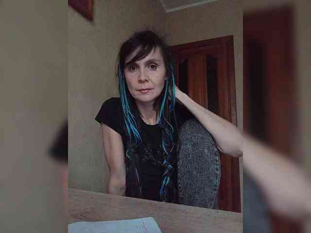 Hellenalonenochka webcam