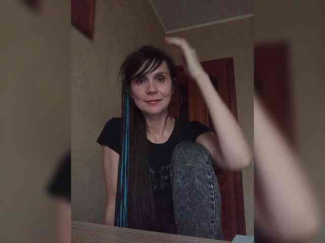 Hellenalonenochka webcam