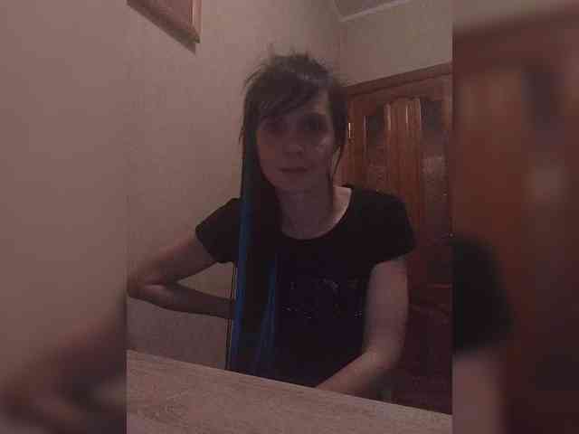 Hellenalonenochka webcam