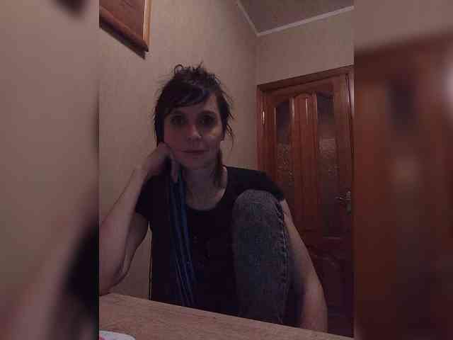 Hellenalonenochka webcam