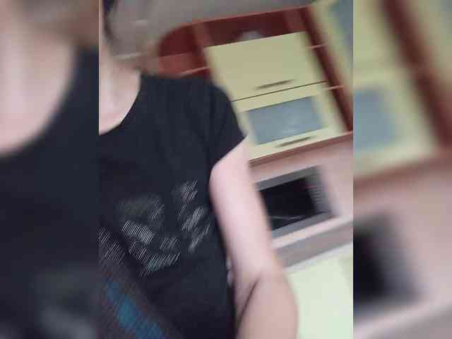 Hellenalonenochka webcam