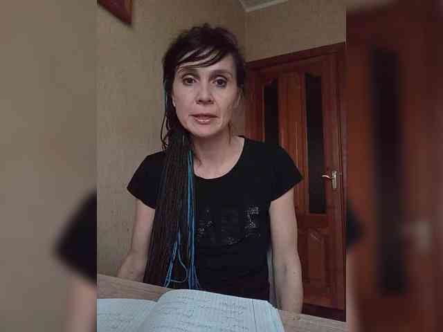 Hellenalonenochka webcam