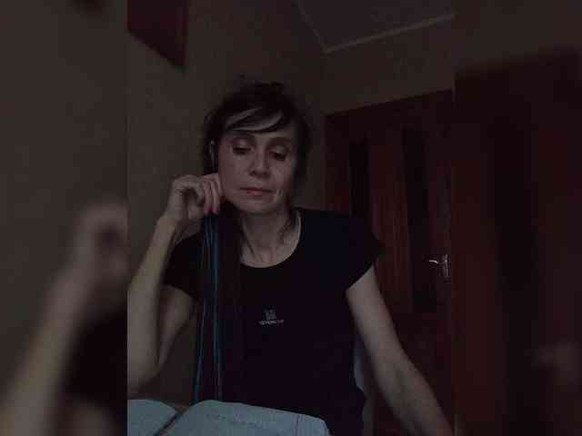 Hellenalonenochka webcam