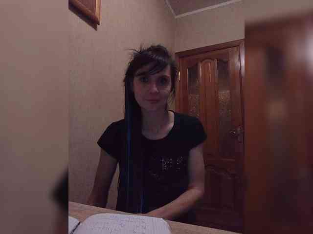 Hellenalonenochka webcam