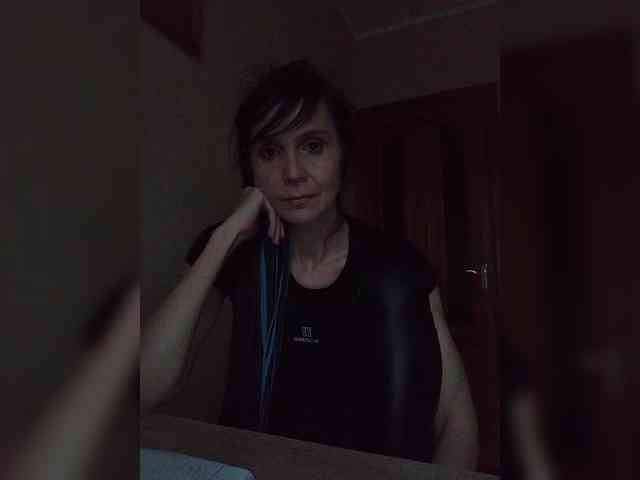 Hellenalonenochka webcam