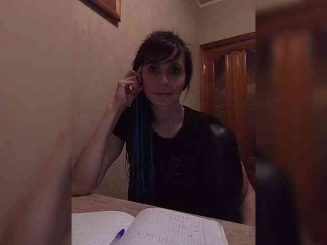 Hellenalonenochka webcam