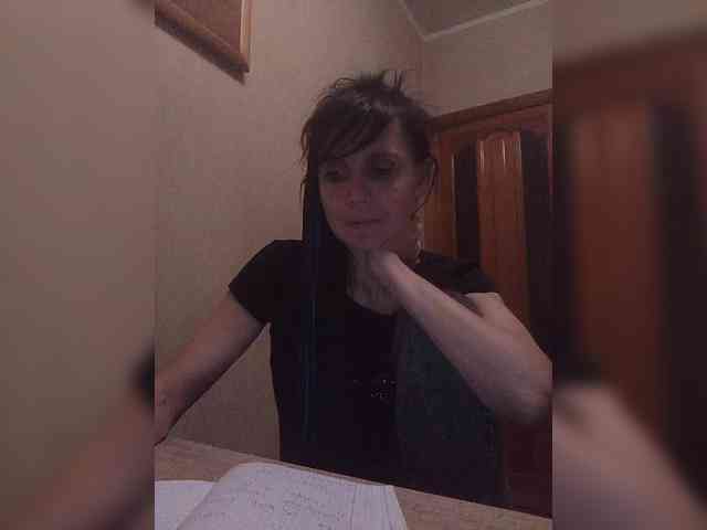 Hellenalonenochka webcam