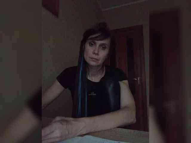 Hellenalonenochka webcam