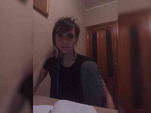 Hellenalonenochka webcam