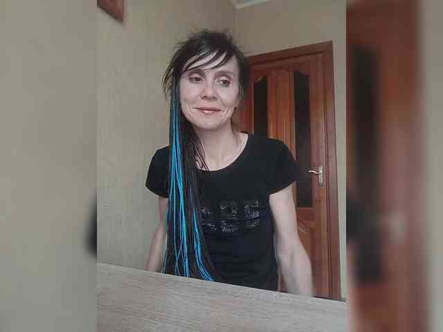 Hellenalonenochka webcam