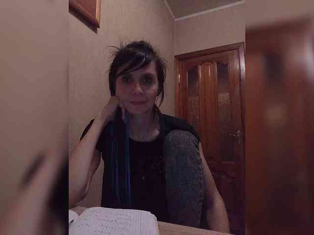 Hellenalonenochka webcam