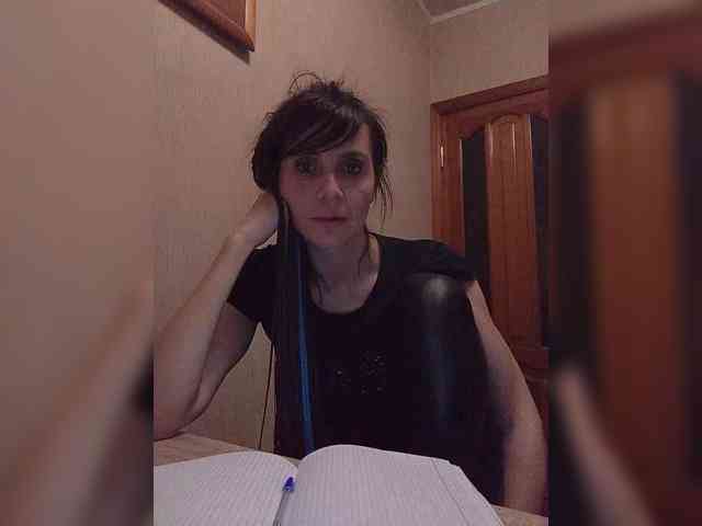 Hellenalonenochka webcam