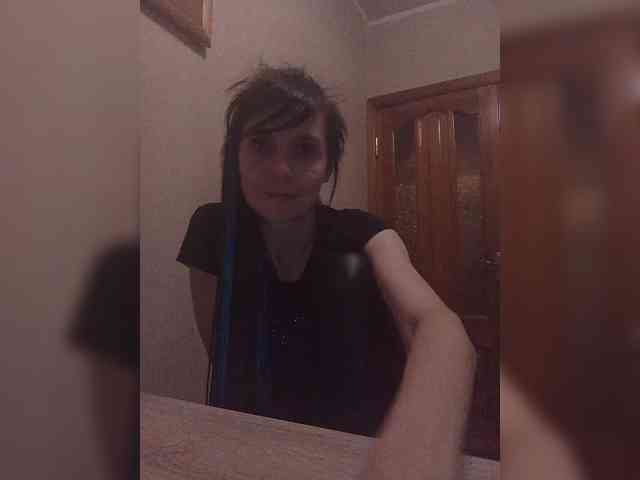 Hellenalonenochka webcam