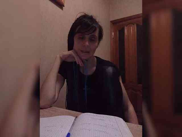 Hellenalonenochka webcam