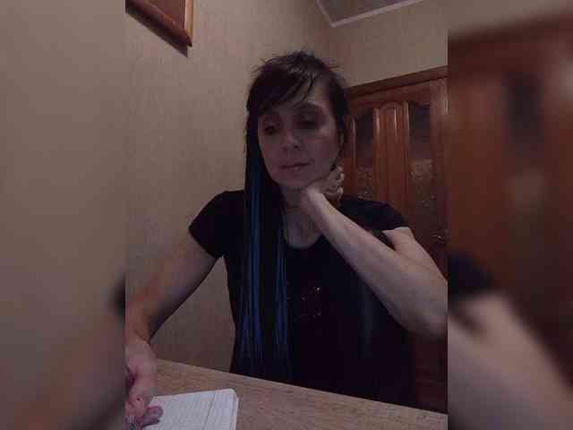 Hellenalonenochka webcam