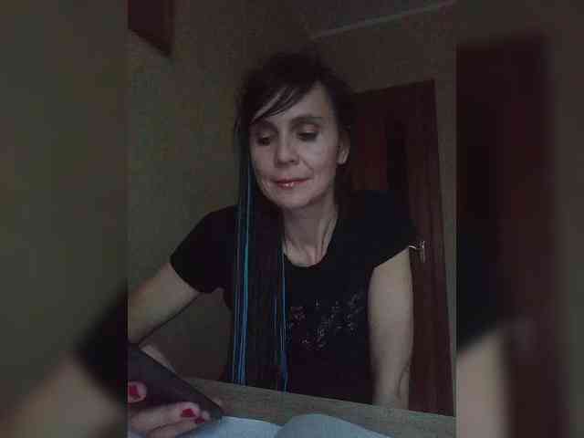 Hellenalonenochka webcam