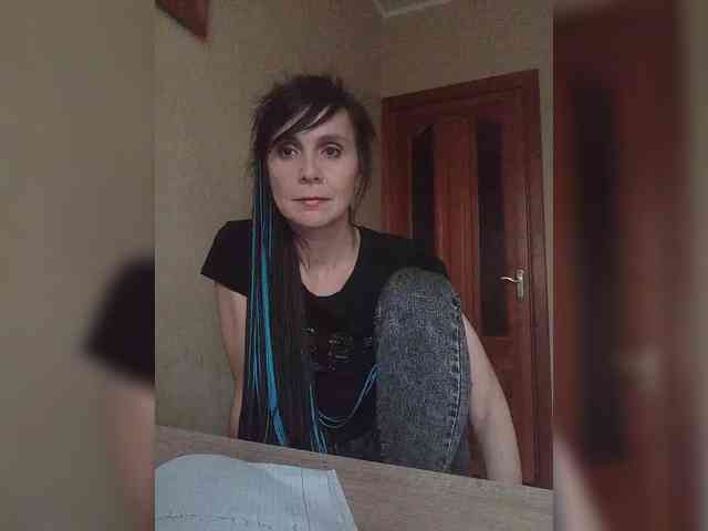 Hellenalonenochka webcam