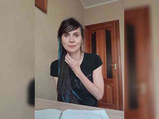 Hellenalonenochka webcam