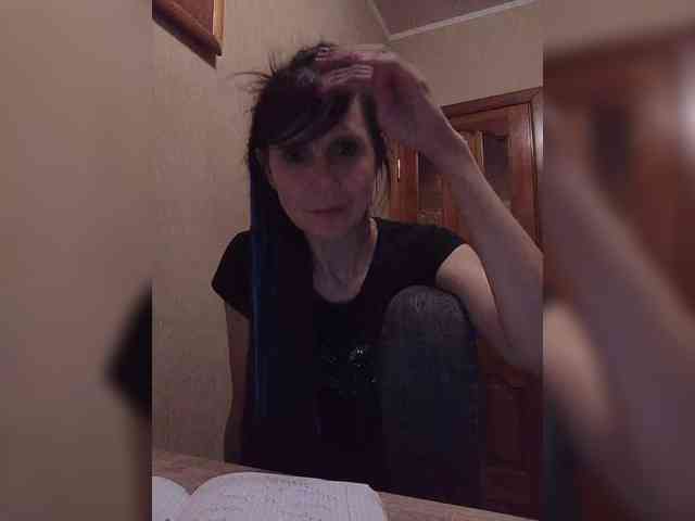 Hellenalonenochka webcam