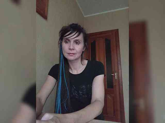 Hellenalonenochka webcam