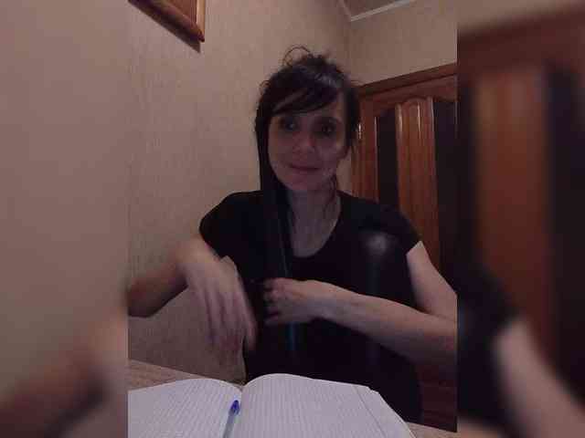 Hellenalonenochka webcam