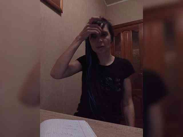 Hellenalonenochka webcam