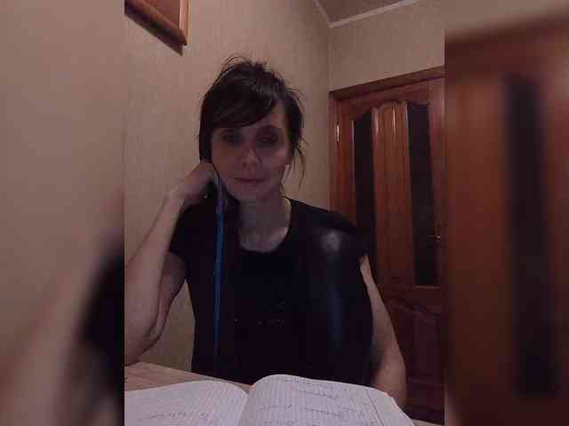 Hellenalonenochka webcam