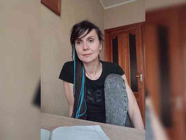 Hellenalonenochka webcam