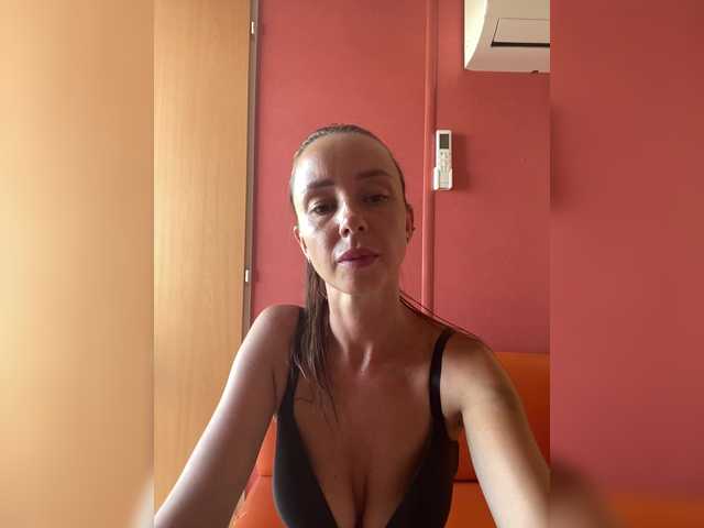 Miss_Milka webcam