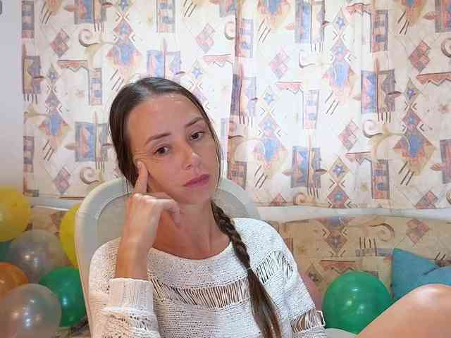 Miss_Milka webcam