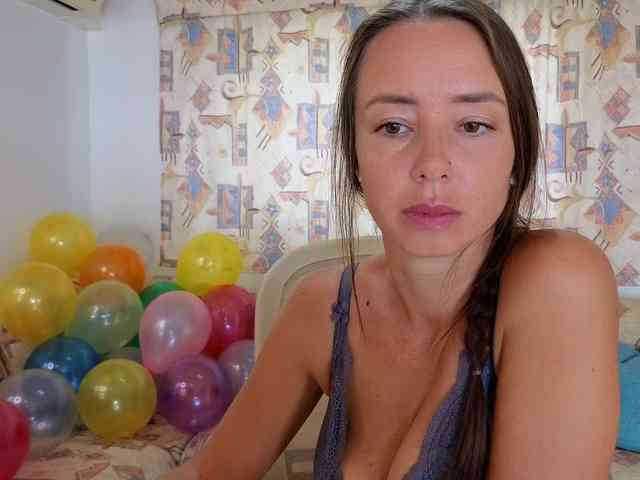 Miss_Milka webcam