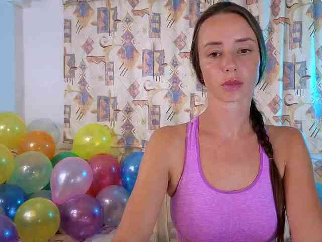 Miss_Milka webcam