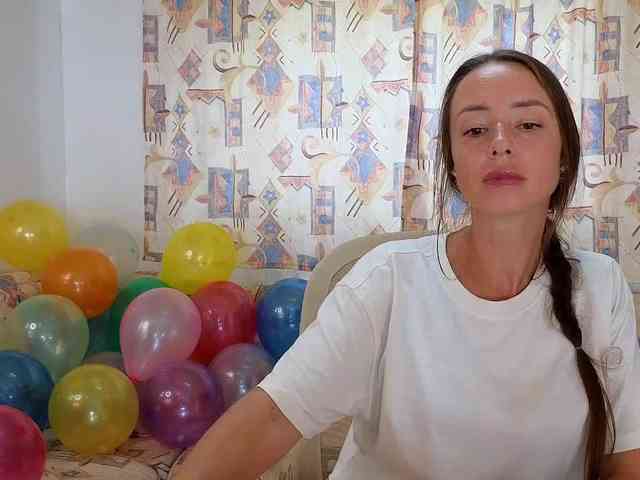 Miss_Milka webcam
