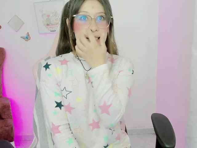 ZooeyBelair webcam