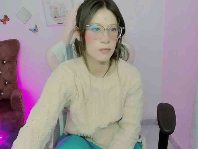 ZooeyBelair webcam