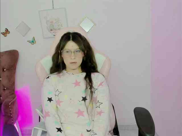 ZooeyBelair webcam