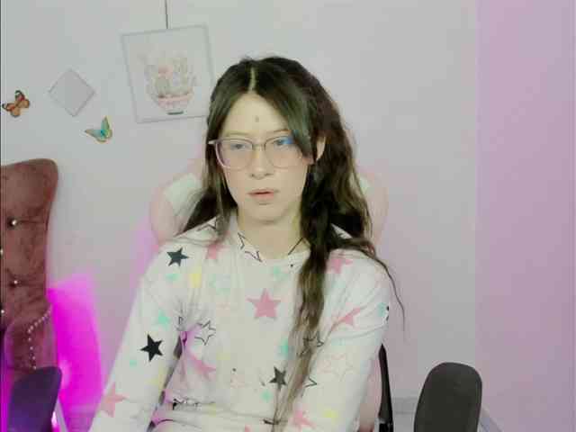 ZooeyBelair webcam